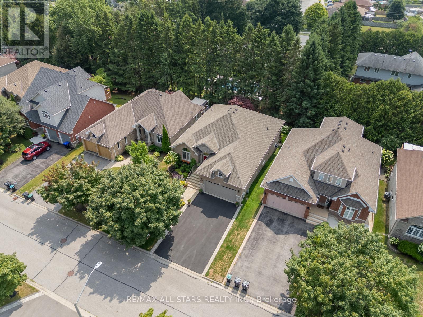 Photo 50 of 79 Gardiner Drive, Bradford West Gwillimbury ON