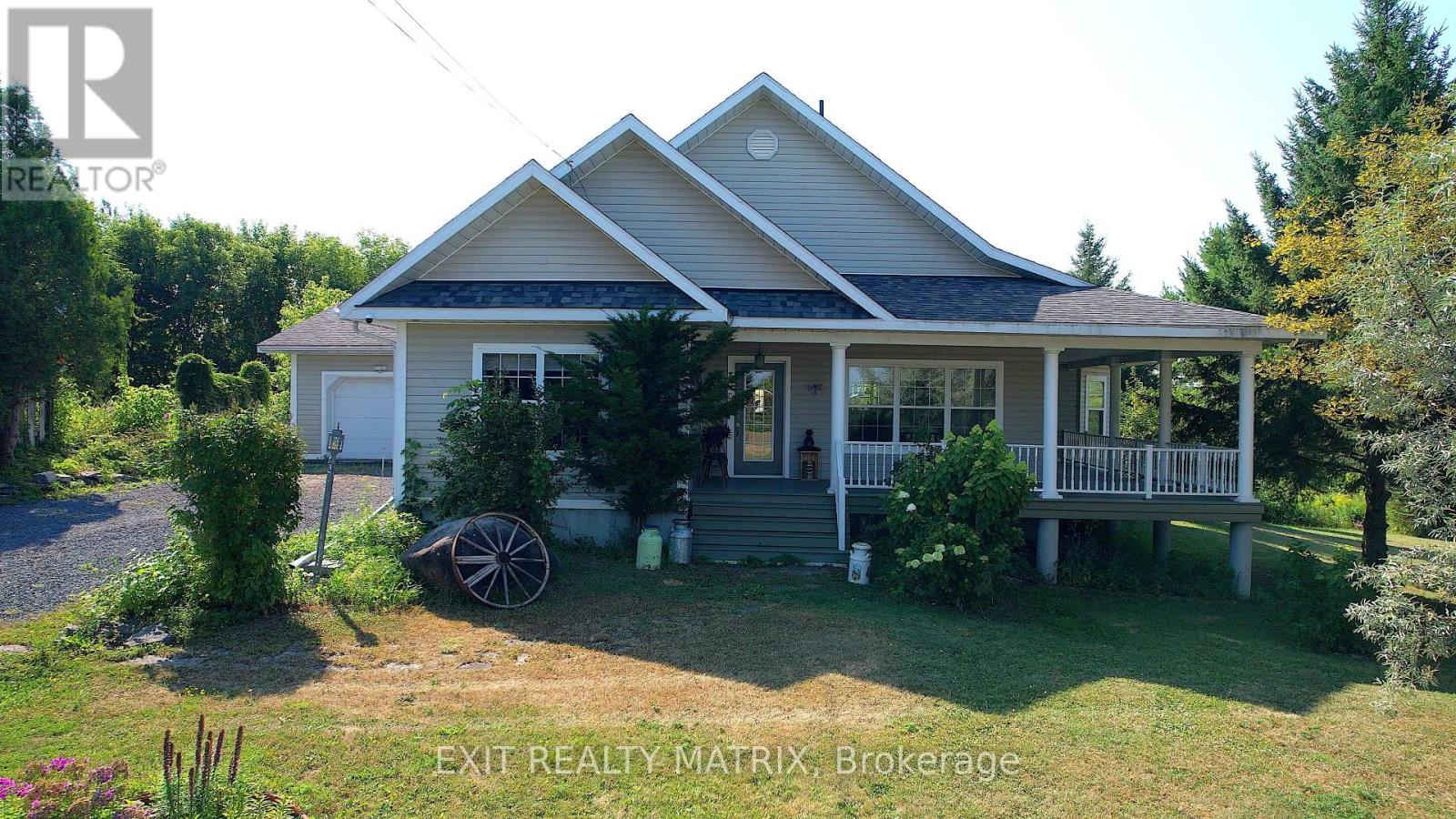 Photo 1 of 20306 Lochiel Street W, North Glengarry ON