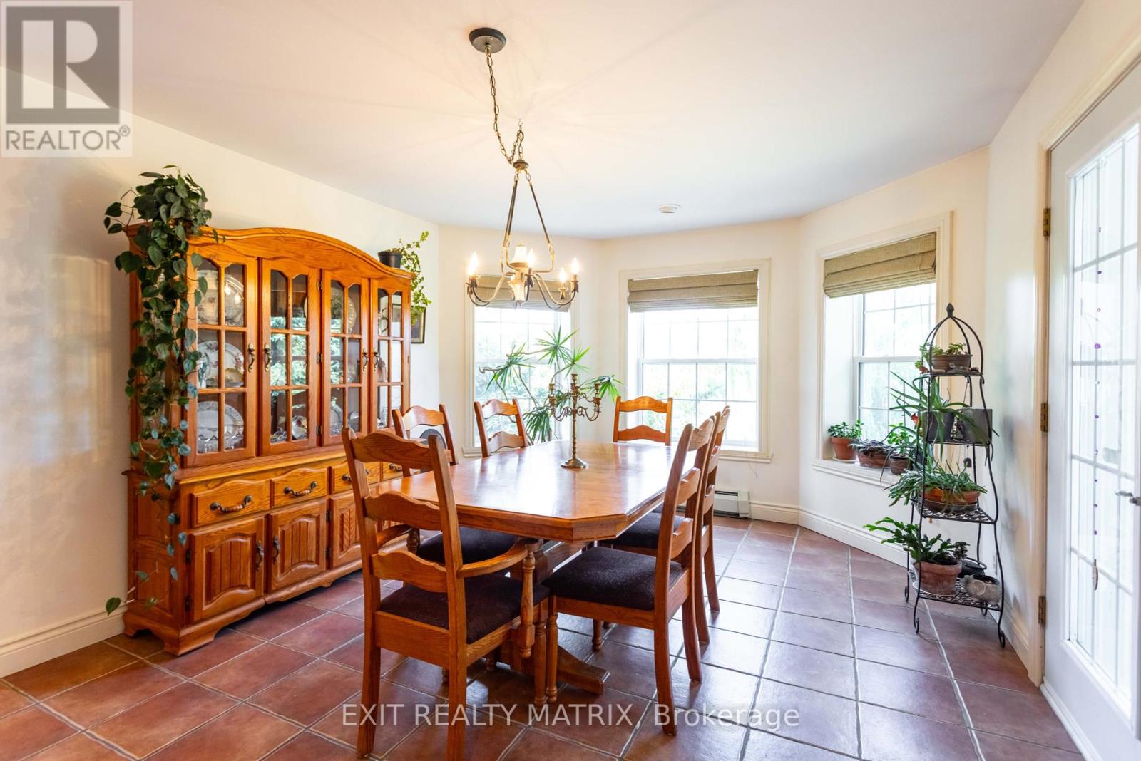 Photo 15 of 20306 Lochiel Street W, North Glengarry ON