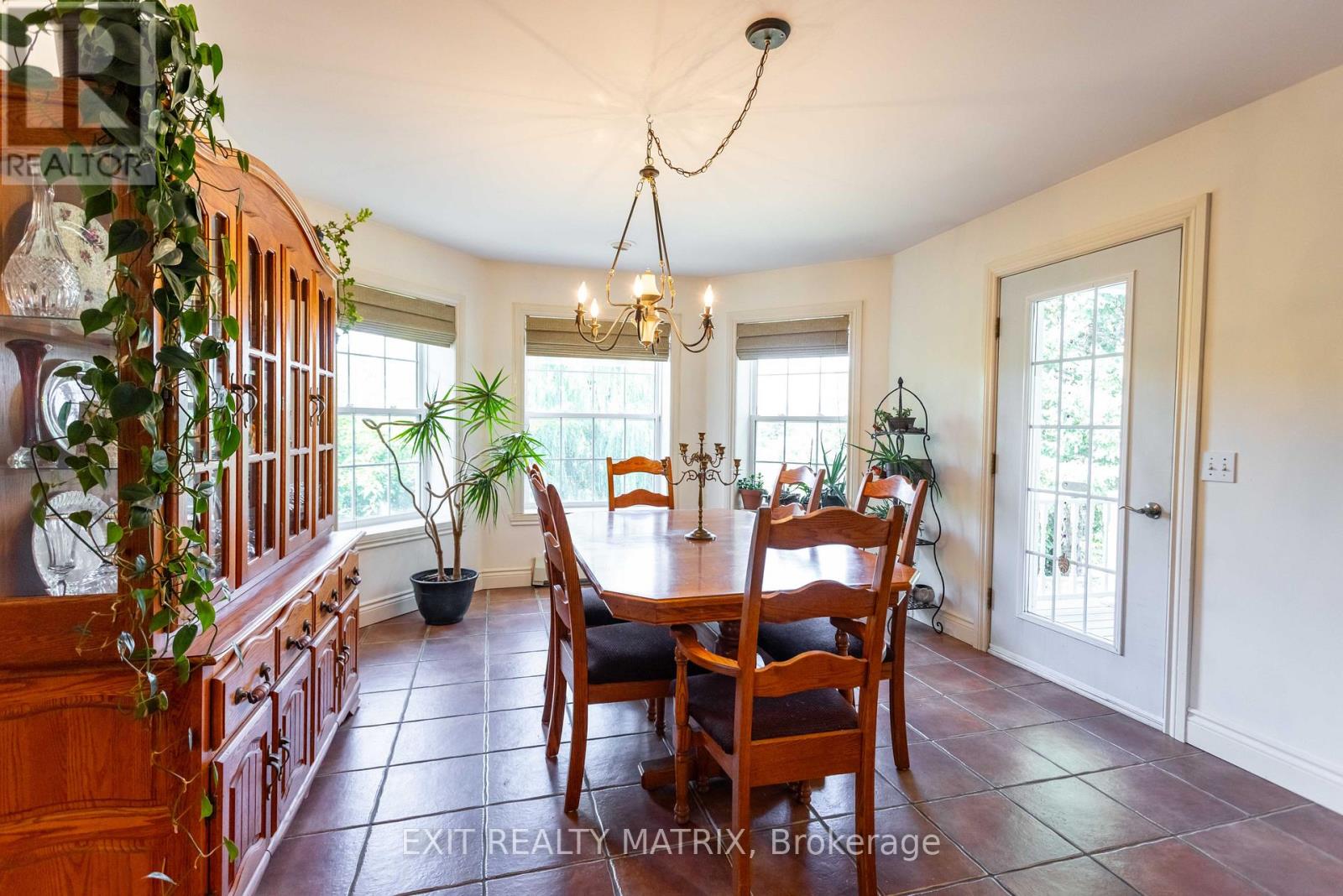 Photo 16 of 20306 Lochiel Street W, North Glengarry ON