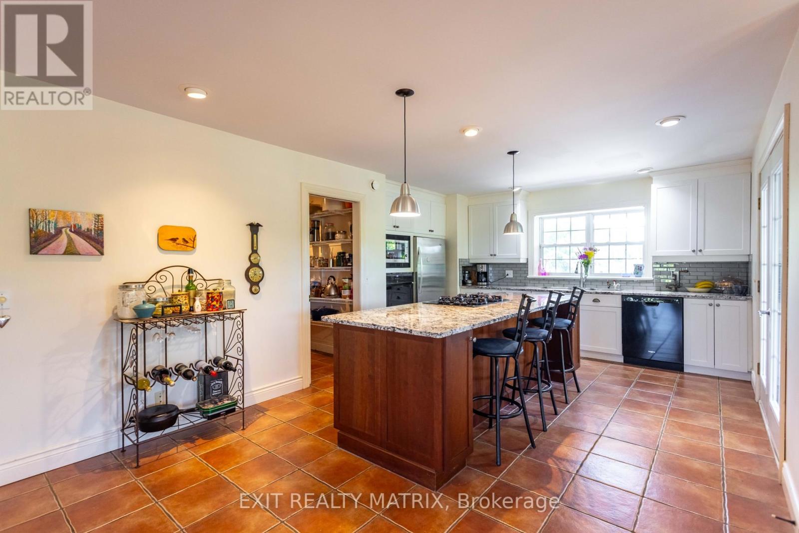 Photo 18 of 20306 Lochiel Street W, North Glengarry ON