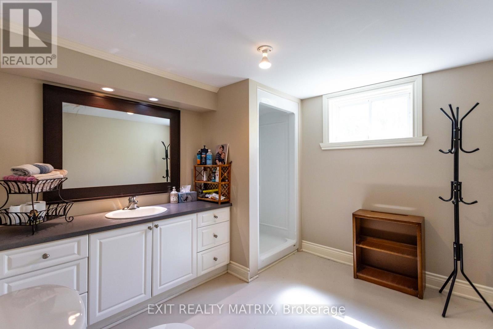 Photo 35 of 20306 Lochiel Street W, North Glengarry ON