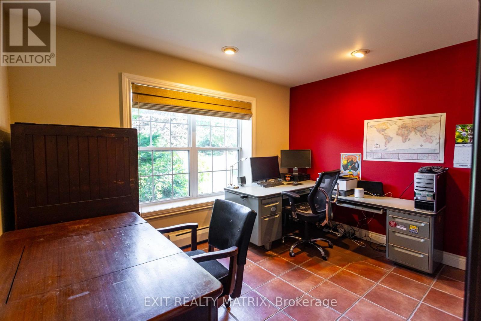 Photo 9 of 20306 Lochiel Street W, North Glengarry ON