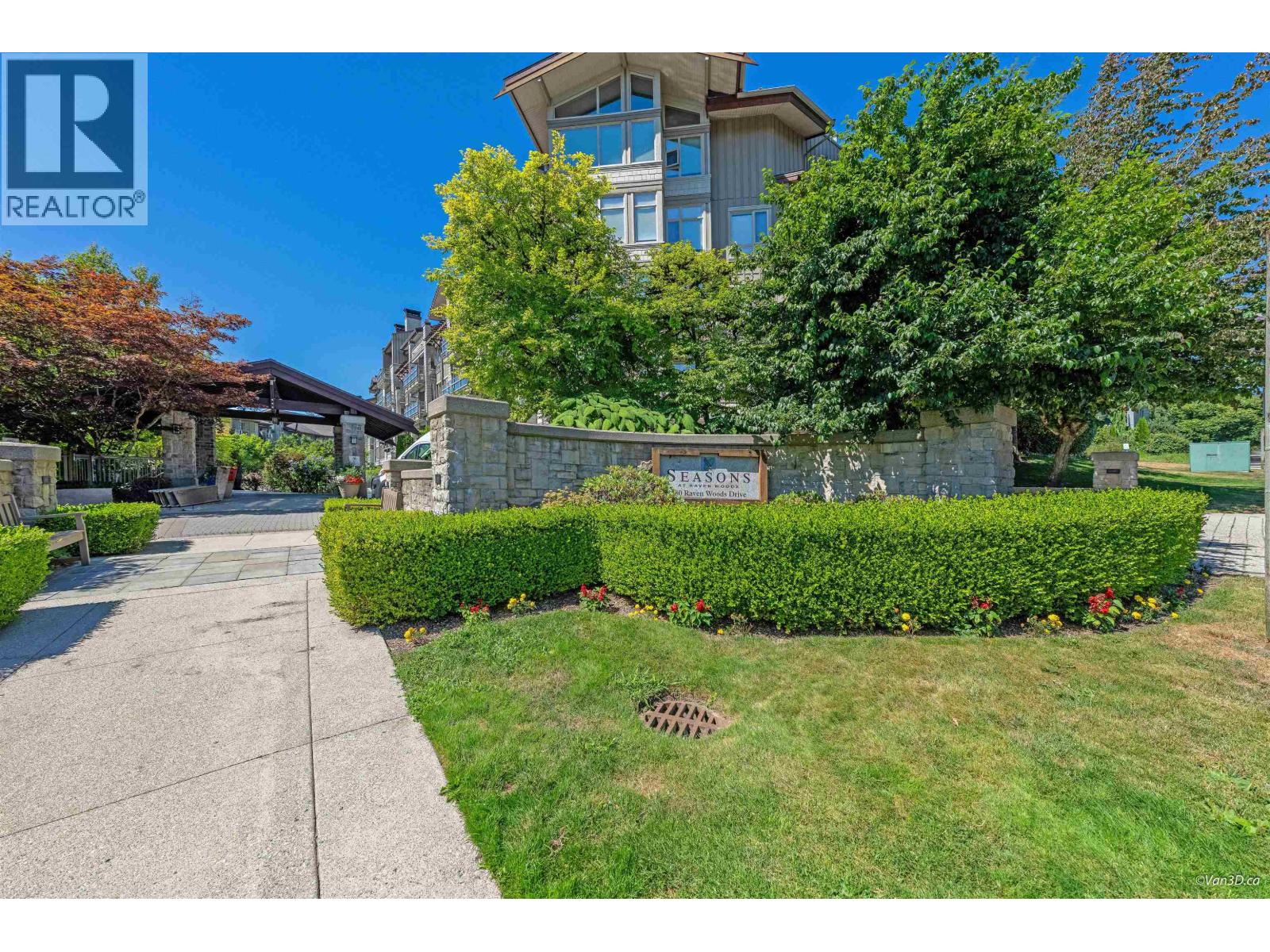 Photo 3 of 309 580 Raven Woods Drive, North Vancouver BC