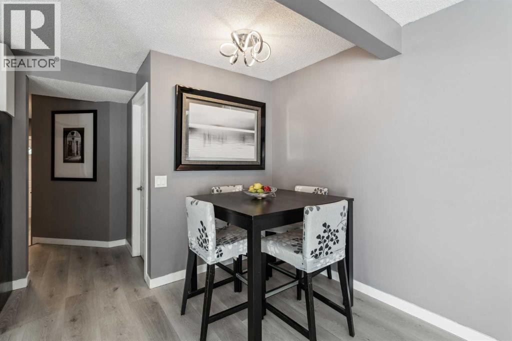 Photo 13 of 1336 154 Avenue Sw, Calgary AB