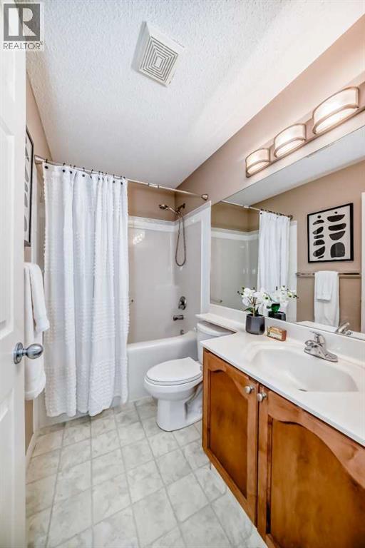 Single Family House for Sale in  Royal Ridge Hill NW Royal Oak Calgary 