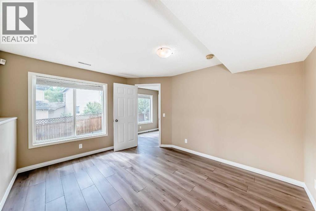 Single Family House for Sale in  Royal Ridge Hill NW Royal Oak Calgary 