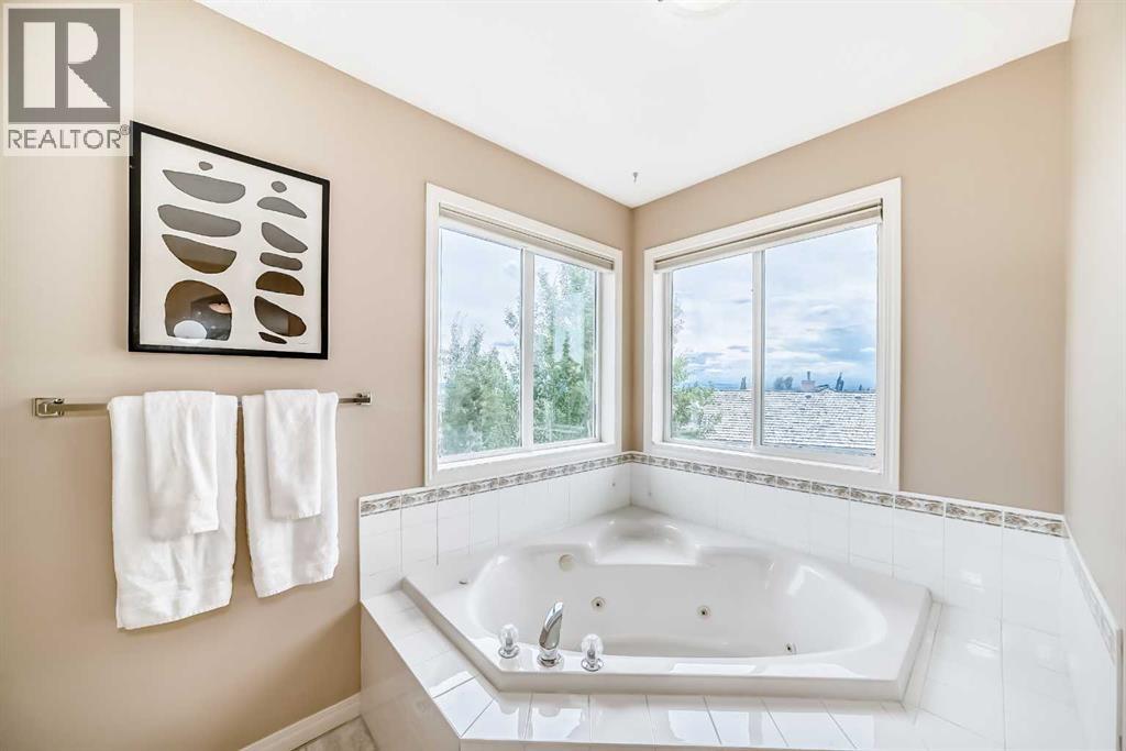 Single Family House for Sale in  Royal Ridge Hill NW Royal Oak Calgary 