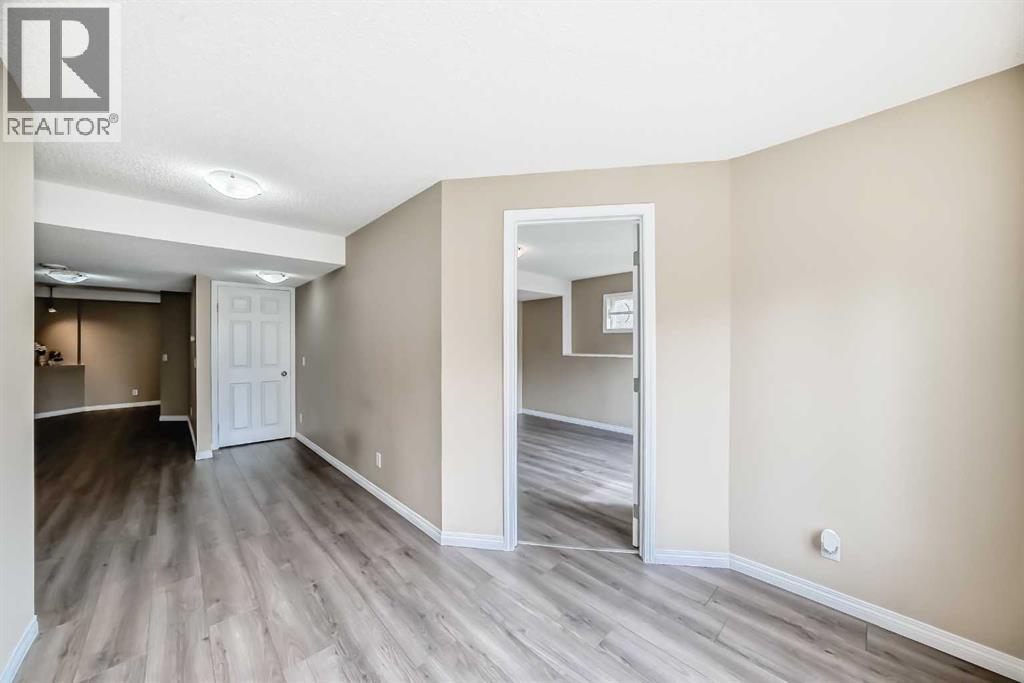Single Family House for Sale in  Royal Ridge Hill NW Royal Oak Calgary 