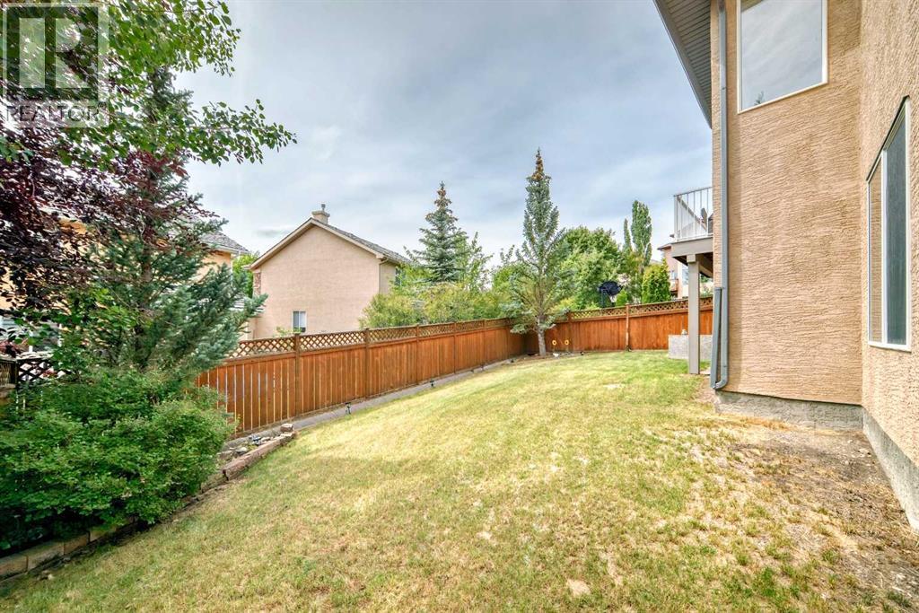 Single Family House for Sale in  Royal Ridge Hill NW Royal Oak Calgary 