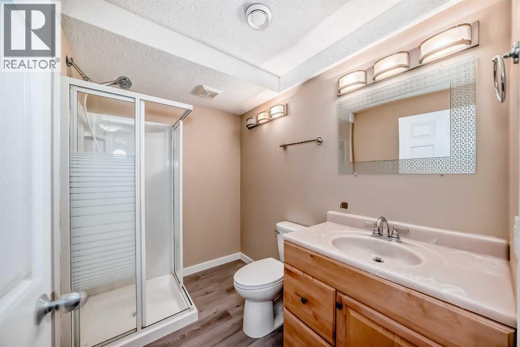 Single Family House for Sale in  Royal Ridge Hill NW Royal Oak Calgary 