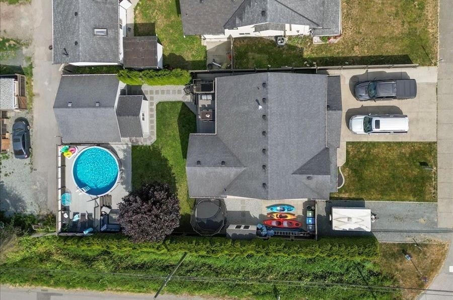 Photo 15 of 34611 6th Avenue, Abbotsford BC