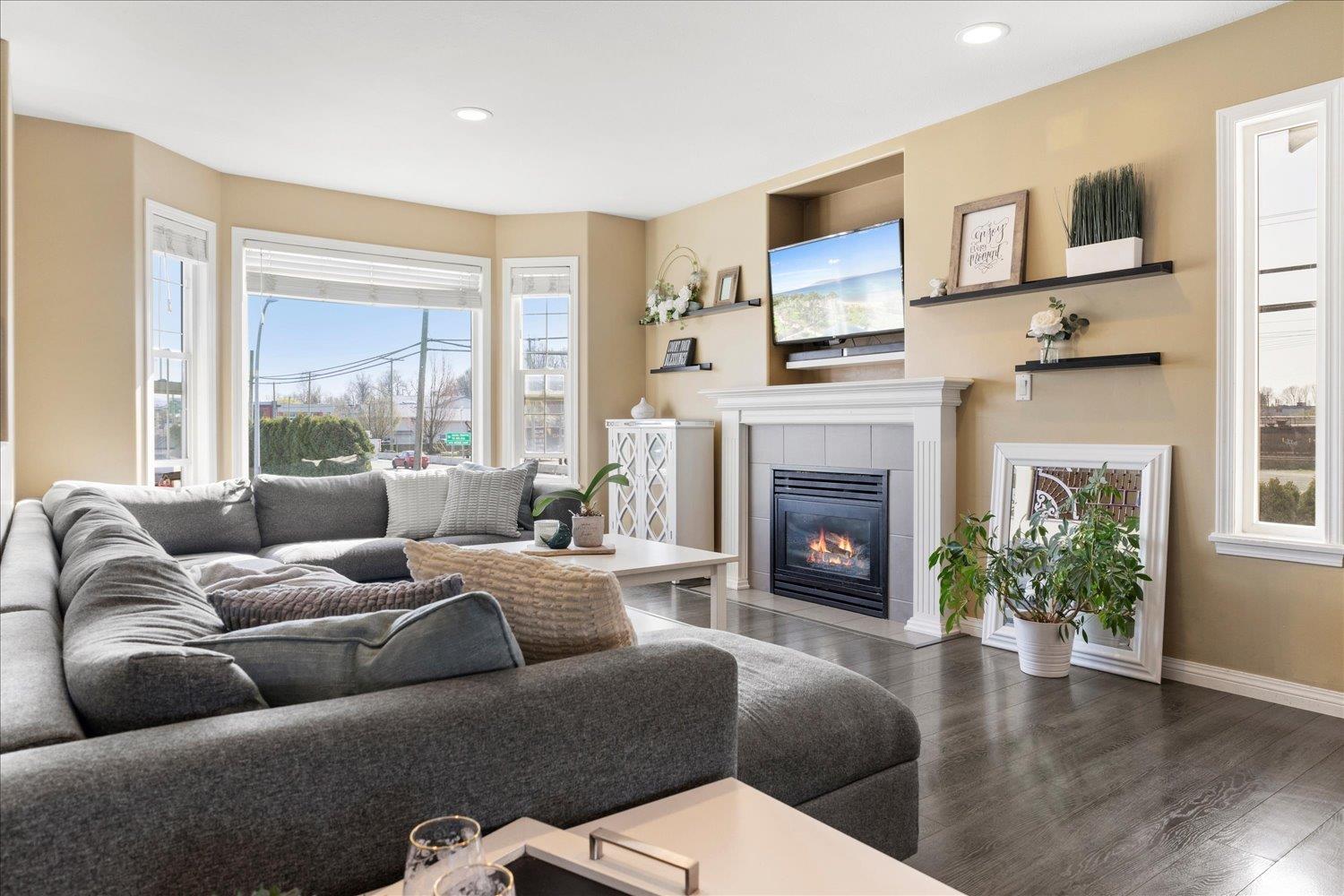 Photo 17 of 34611 6th Avenue, Abbotsford BC
