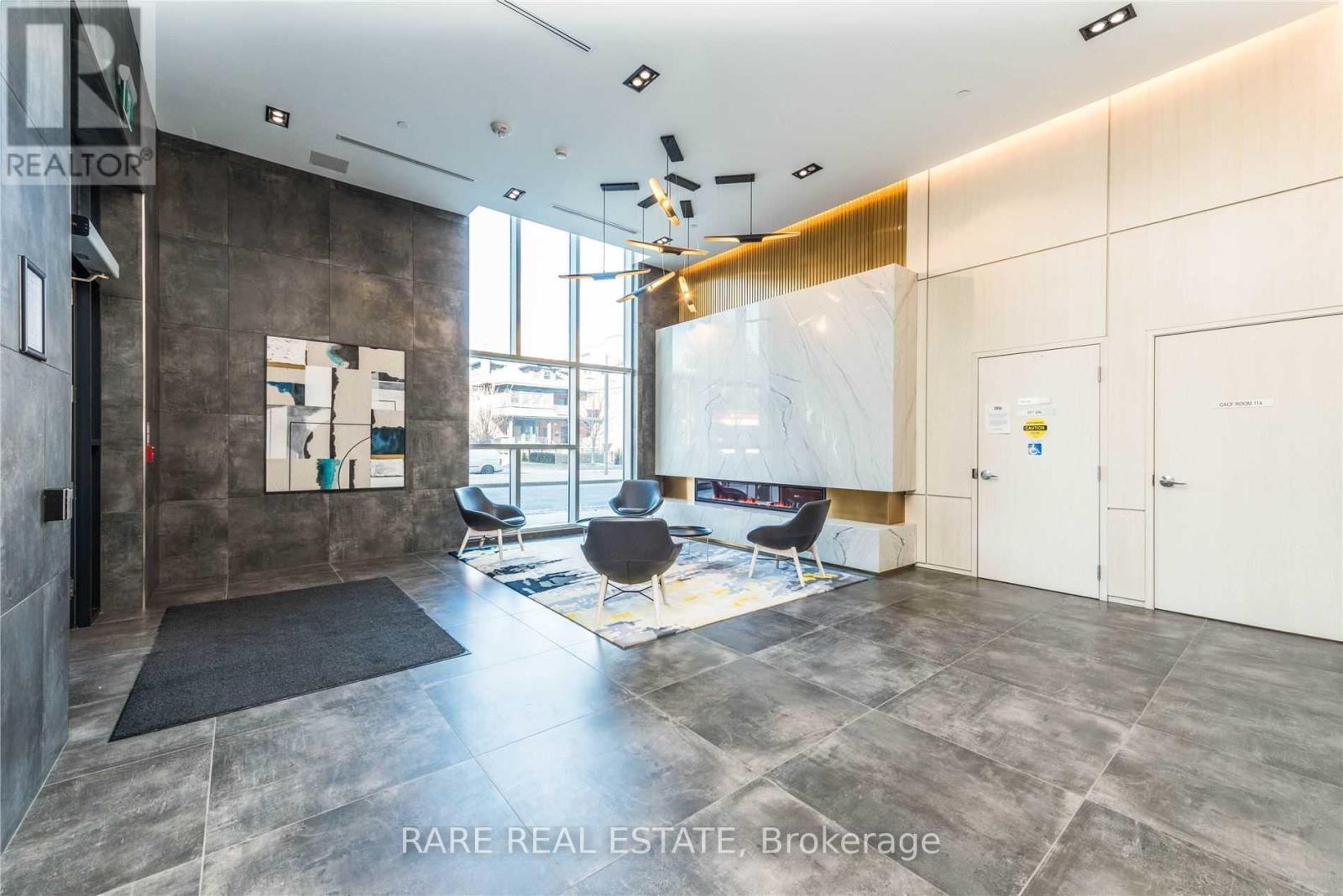 Photo 3 of 205 223 St Clair Avenue W, Toronto ON