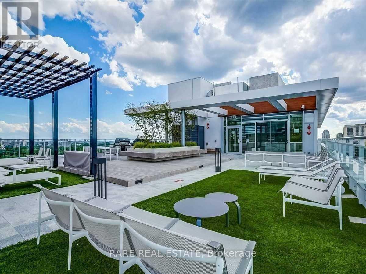 Photo 21 of 205 223 St Clair Avenue W, Toronto ON