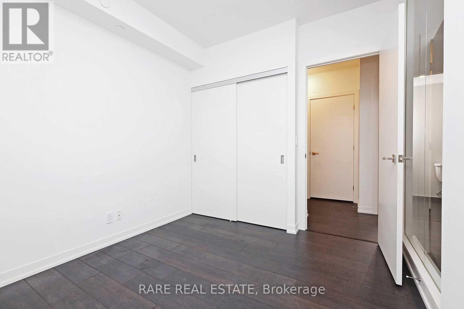Photo 15 of 205 223 St Clair Avenue W, Toronto ON