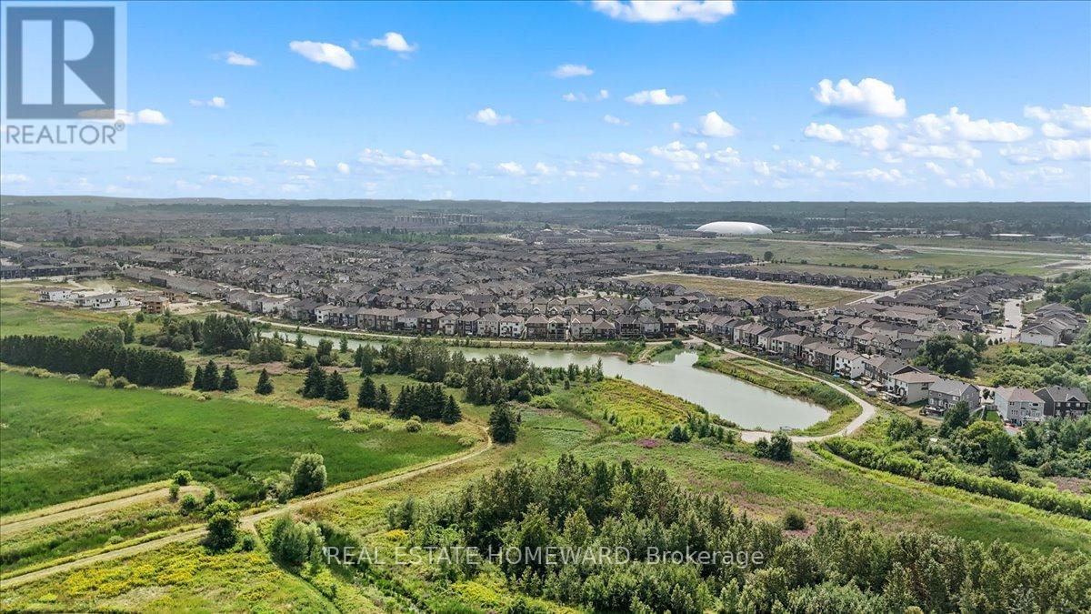 Photo 35 of 207 Cranesbill Road, Ottawa ON