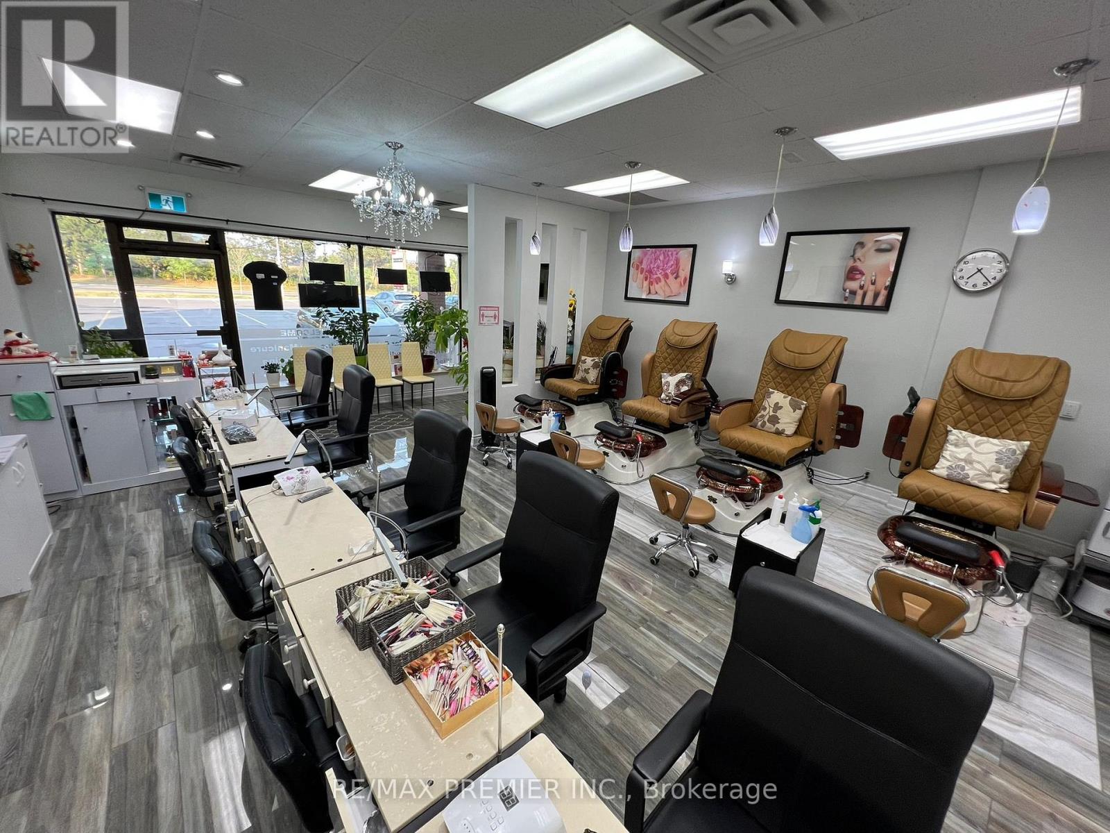 Photo 23 of 9 9300 Keele Street, Vaughan ON