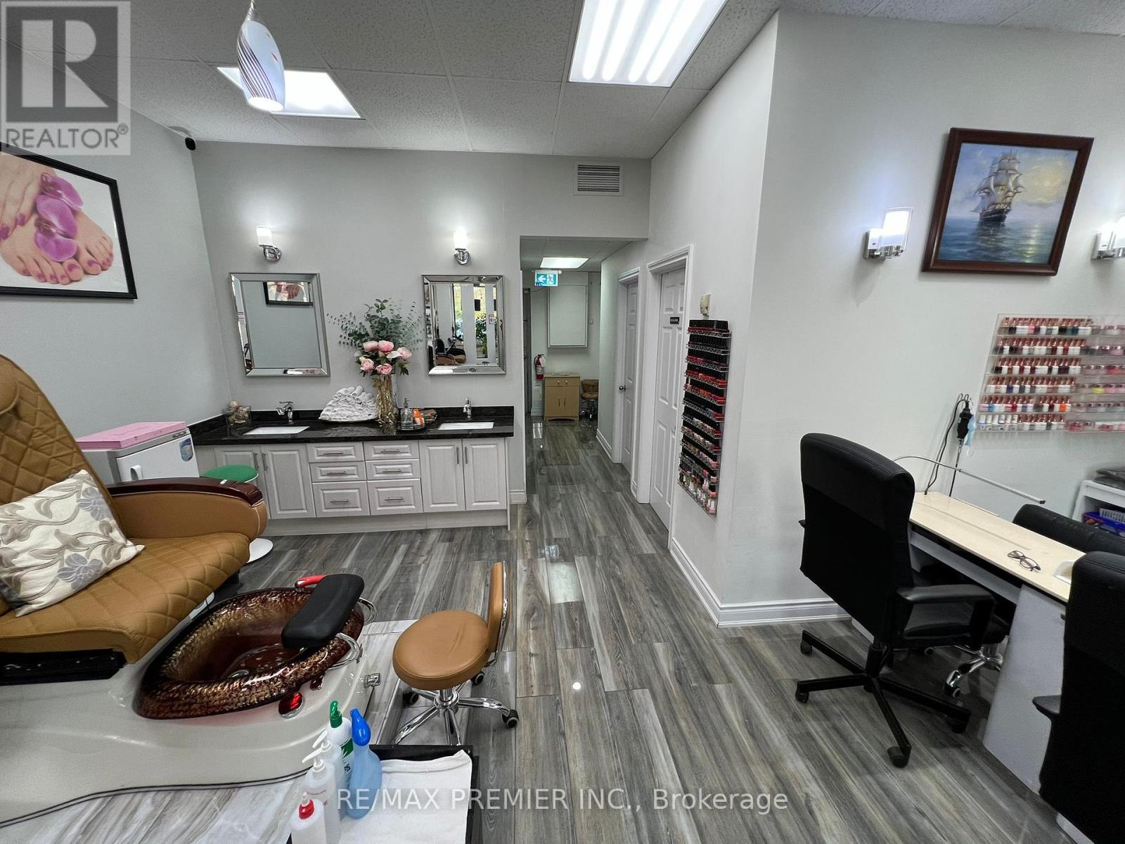 Photo 16 of 9 9300 Keele Street, Vaughan ON