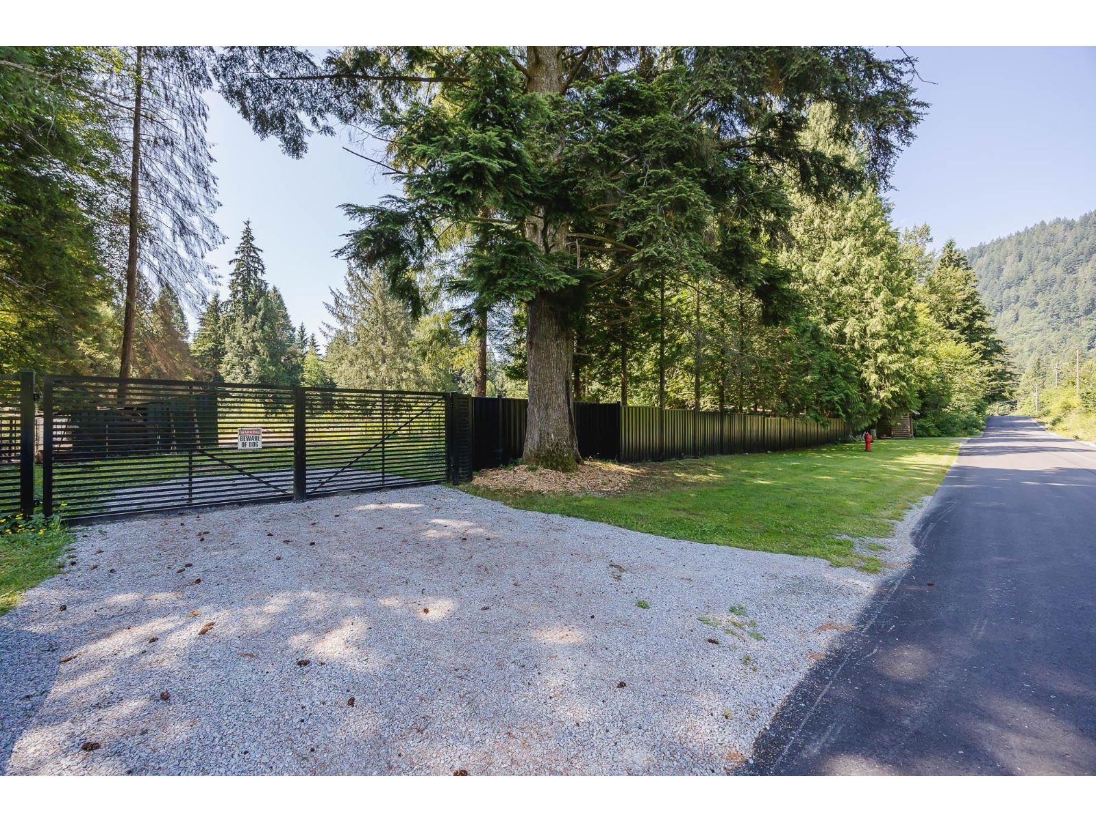 Photo 33 of 35406 Durieu Road, Mission BC