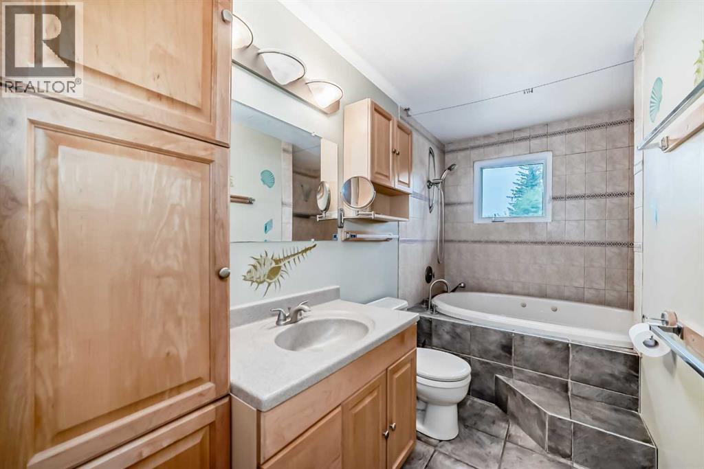 Single Family House Bungalow for Sale in  Pinecliff Road NE Pineridge Calgary 