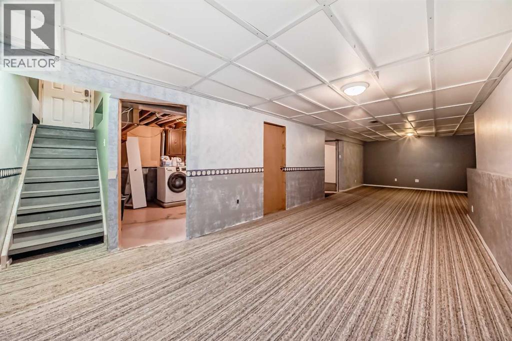 Single Family House Bungalow for Sale in  Pinecliff Road NE Pineridge Calgary 