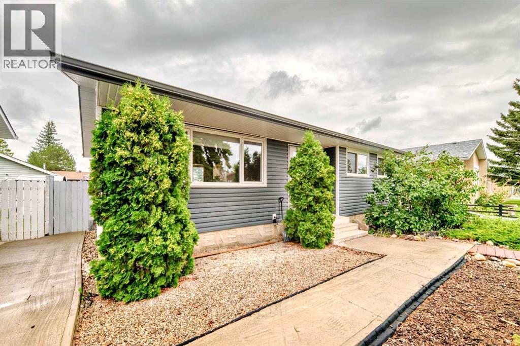 Single Family House Bungalow for Sale in  Pinecliff Road NE Pineridge Calgary 