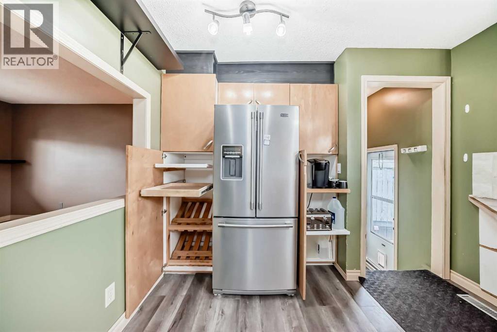 Single Family House Bungalow for Sale in  Pinecliff Road NE Pineridge Calgary 
