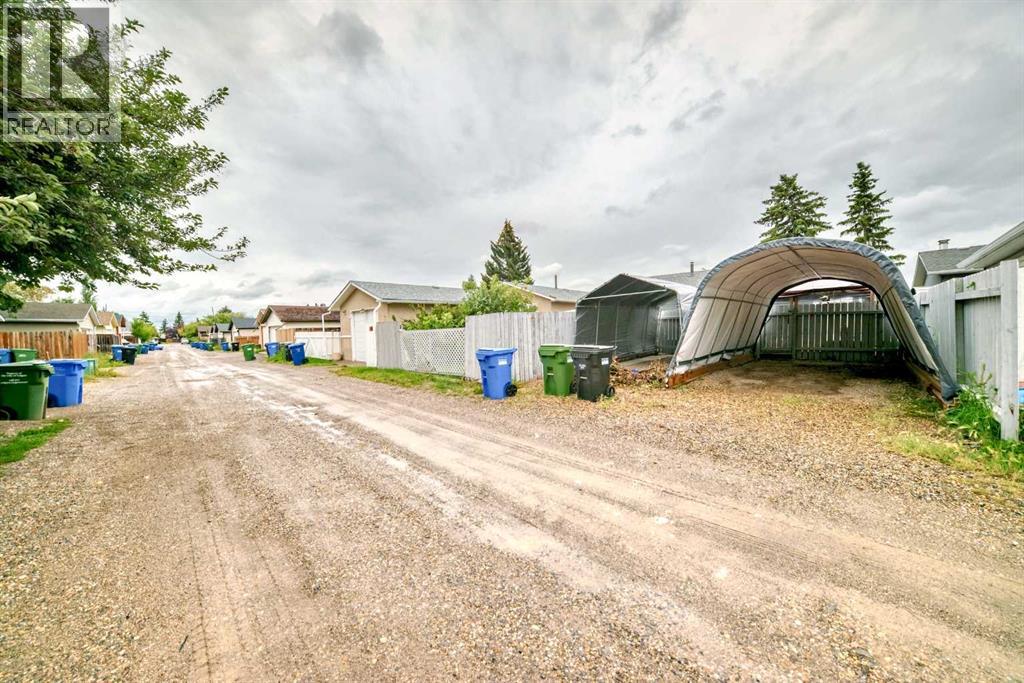 Single Family House Bungalow for Sale in  Pinecliff Road NE Pineridge Calgary 