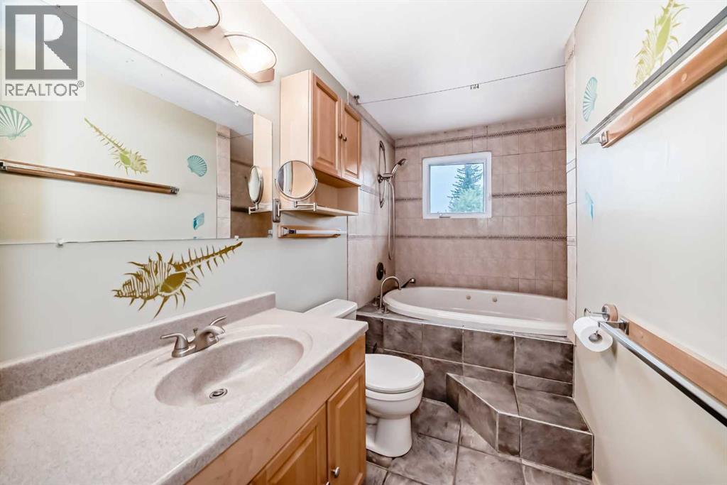 Single Family House Bungalow for Sale in  Pinecliff Road NE Pineridge Calgary 