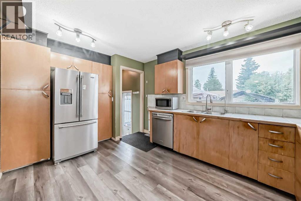 724 Pinecliff Road NE, Calgary, Alberta