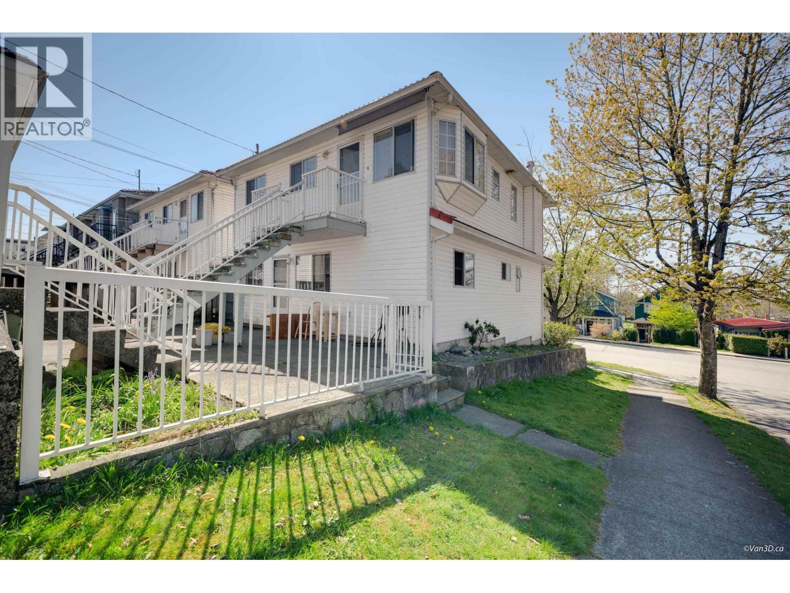 Photo 20 of 4502 Nanaimo Street, Vancouver BC