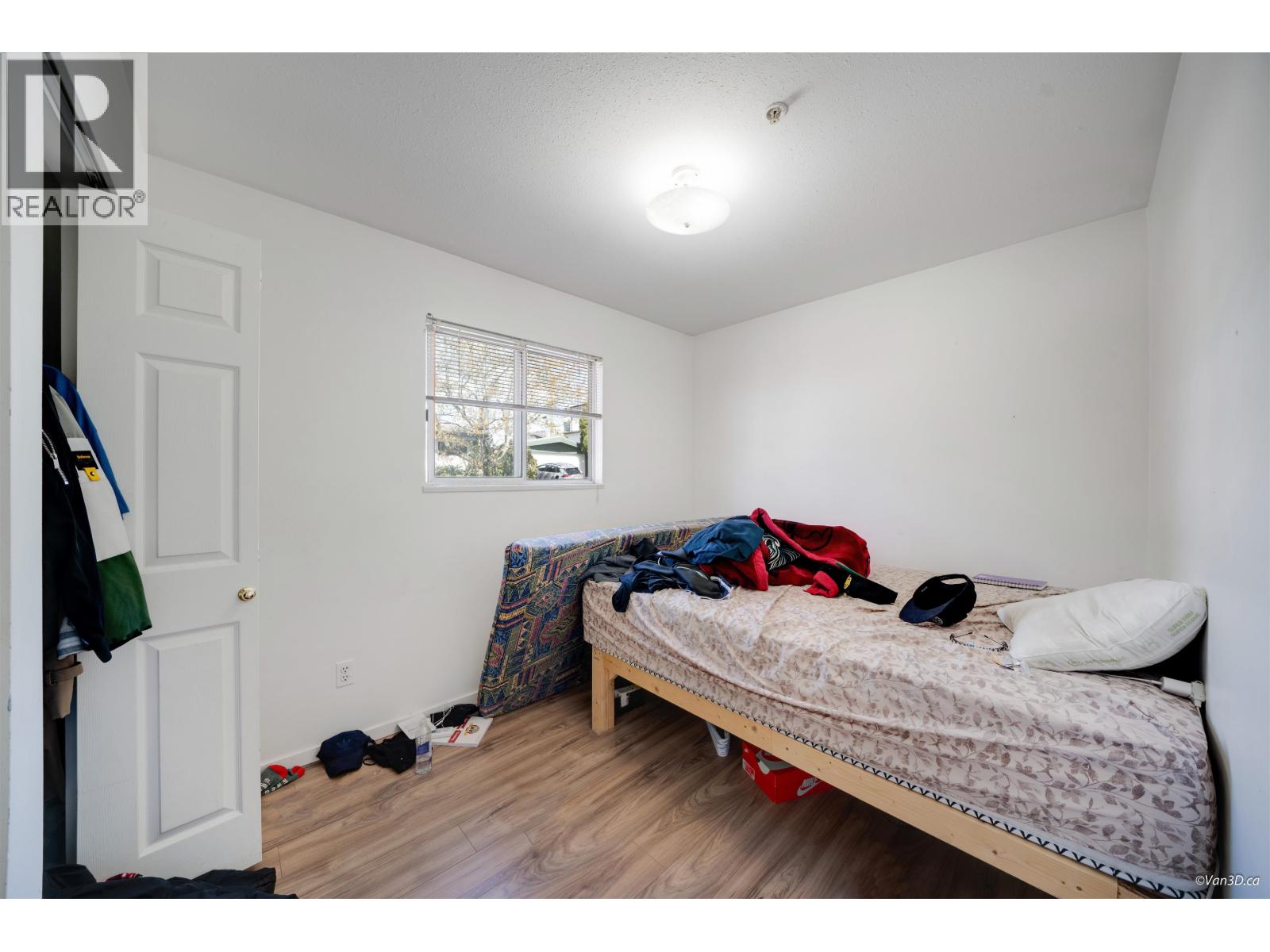 Photo 2 of 4502 Nanaimo Street, Vancouver BC