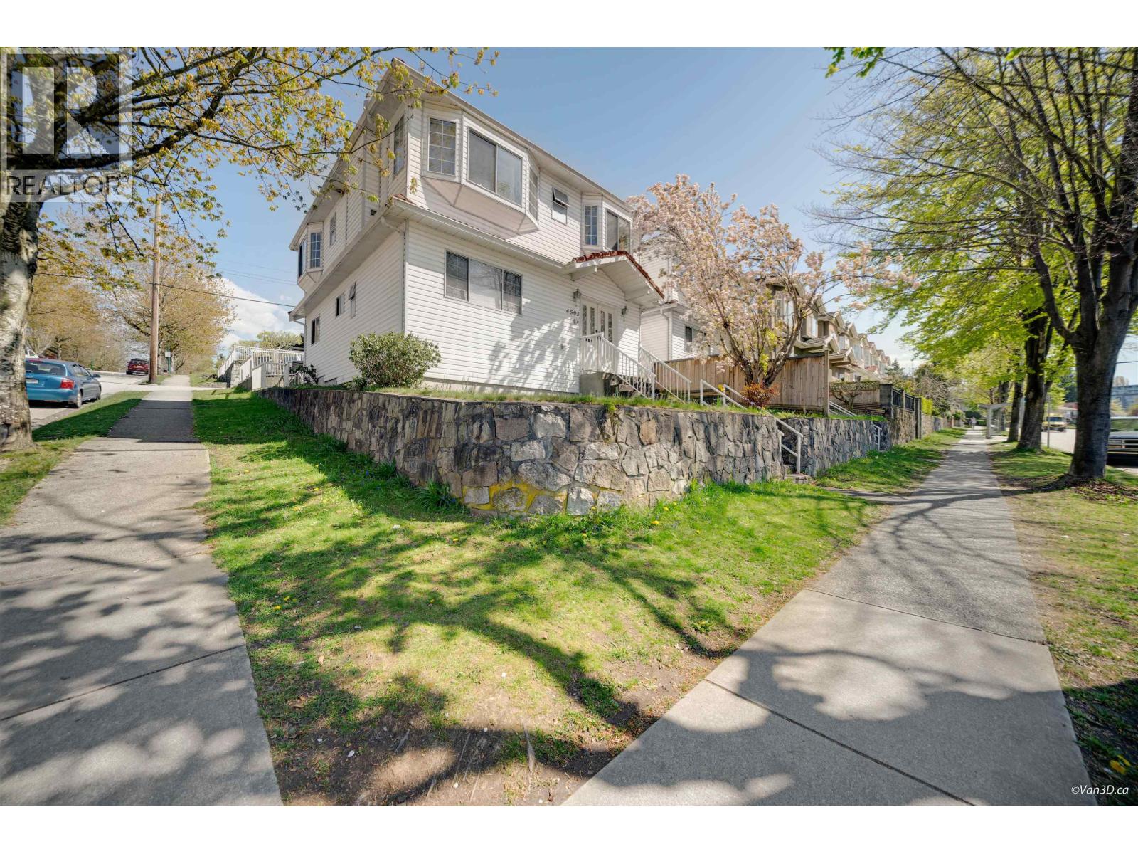 Photo 12 of 4502 Nanaimo Street, Vancouver BC