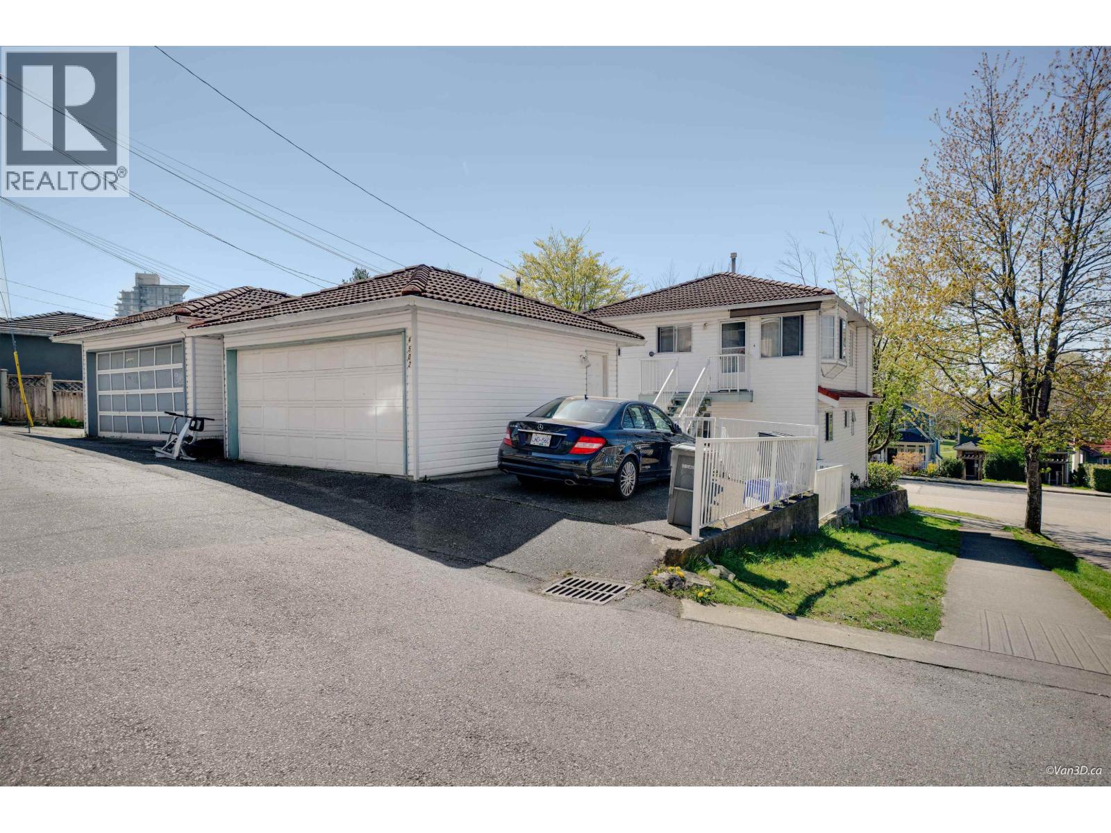 Photo 18 of 4502 Nanaimo Street, Vancouver BC