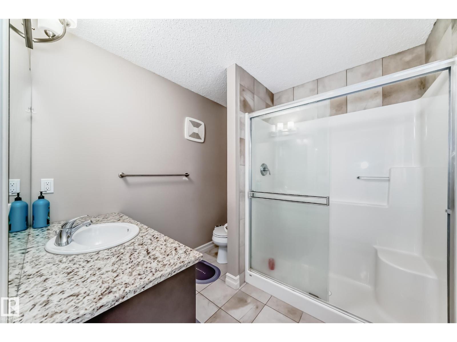 Photo 18 of 638 42 Av Nw, Edmonton AB
