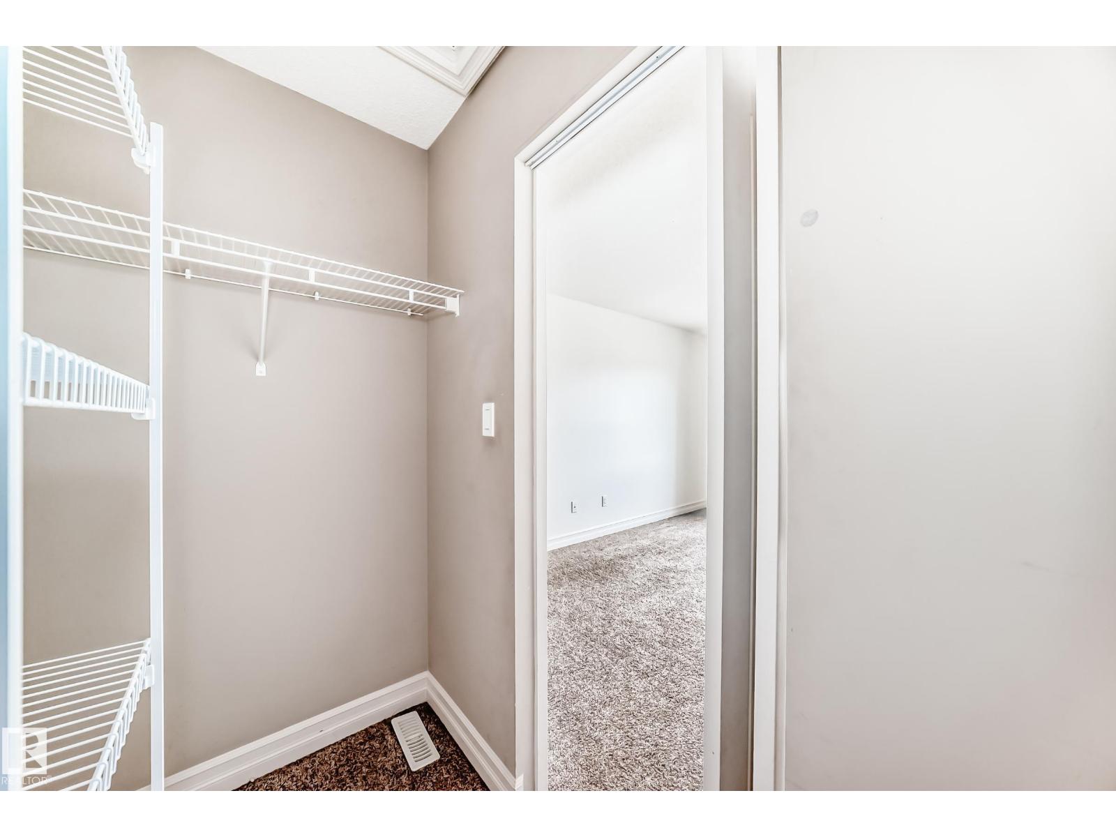 Photo 21 of 638 42 Av Nw, Edmonton AB