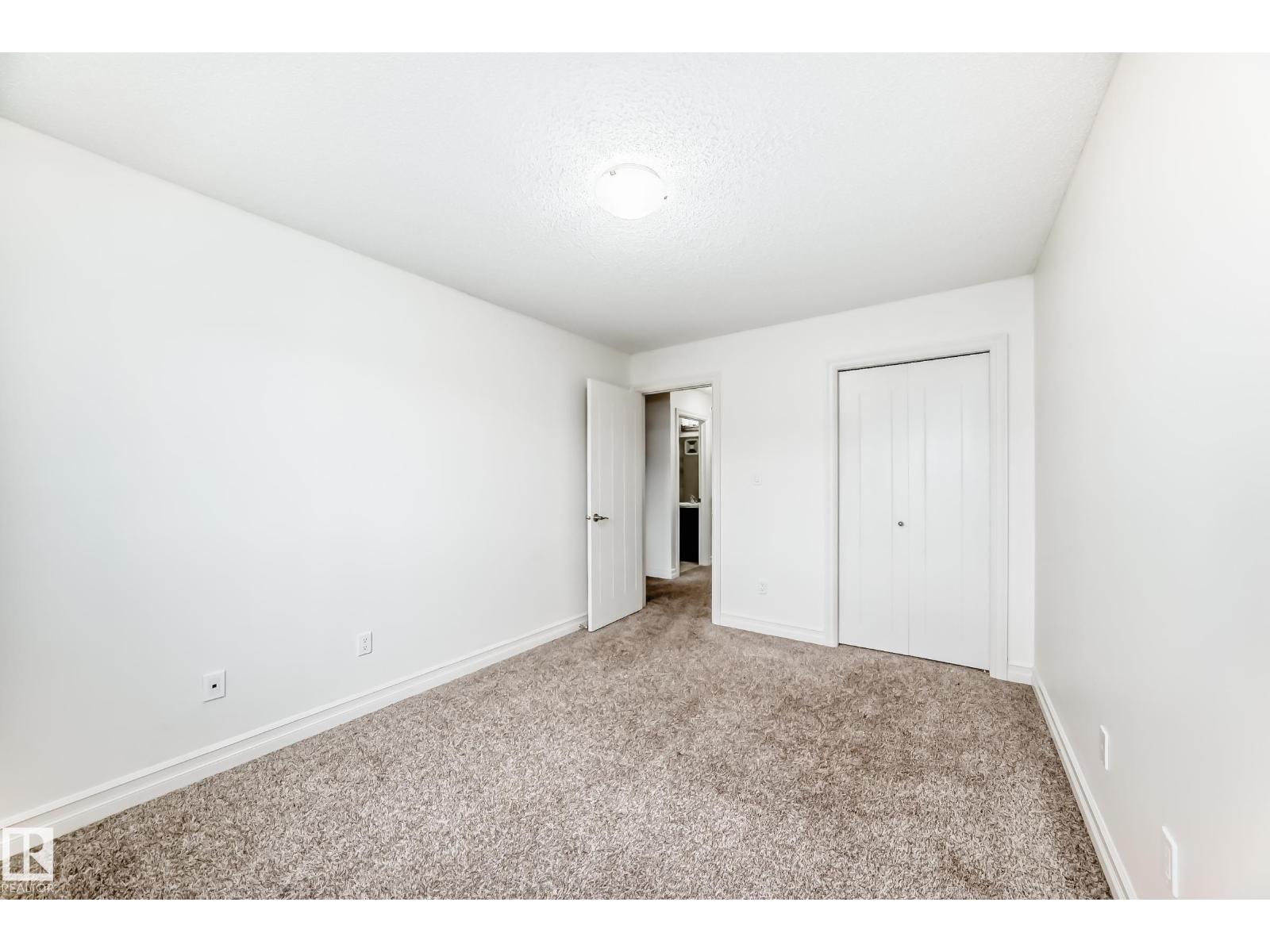Photo 23 of 638 42 Av Nw, Edmonton AB