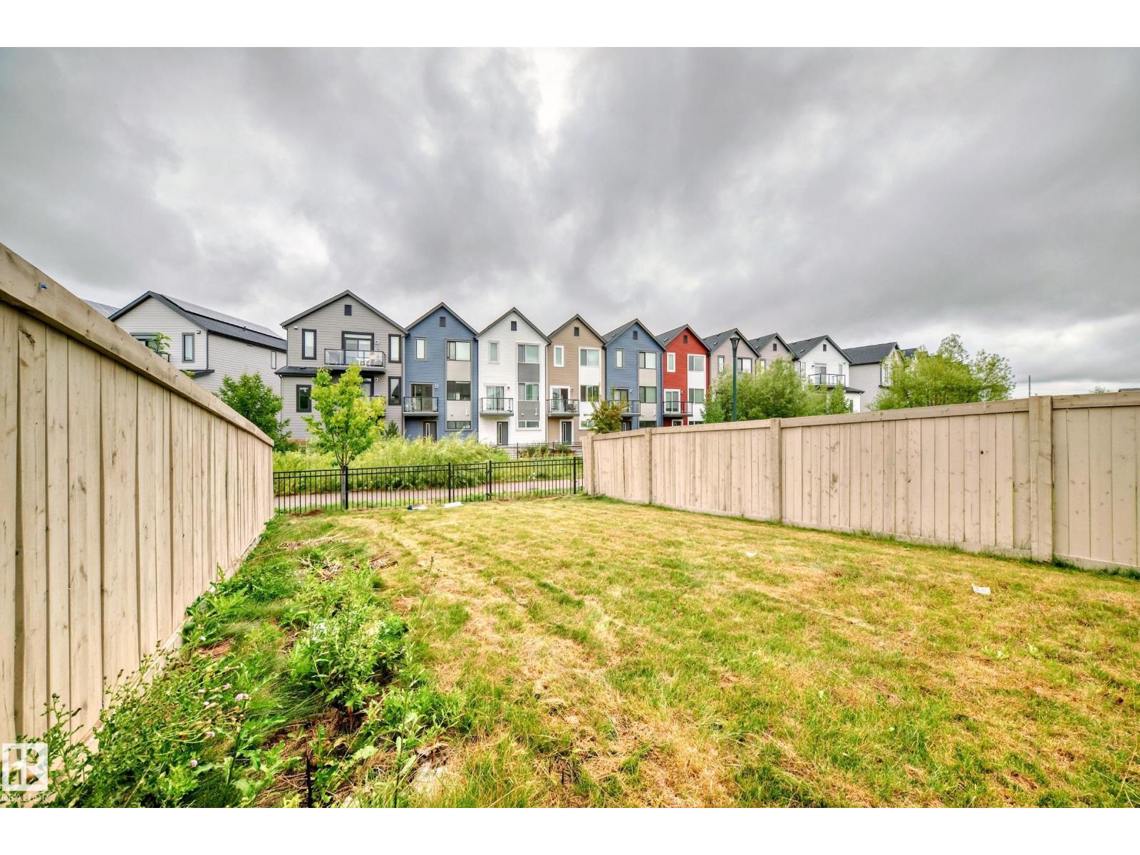 Photo 40 of 638 42 Av Nw, Edmonton AB