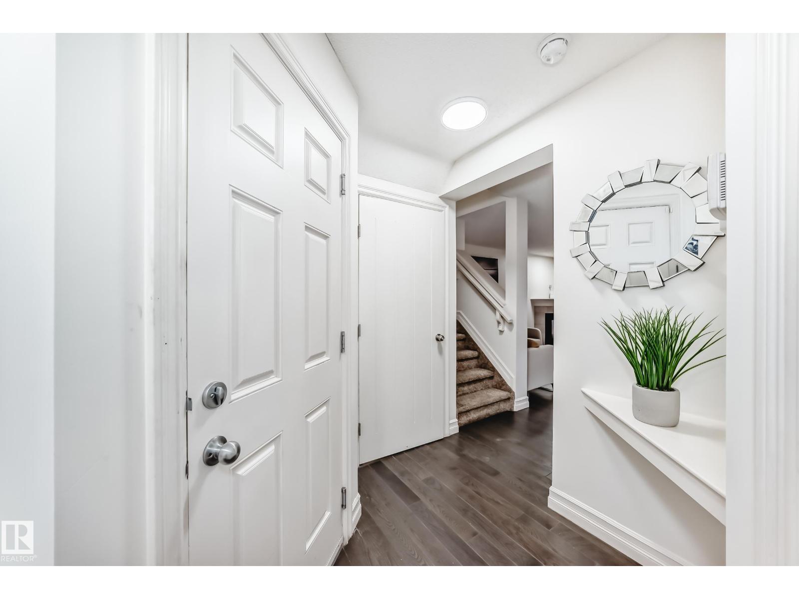 Photo 4 of 638 42 Av Nw, Edmonton AB
