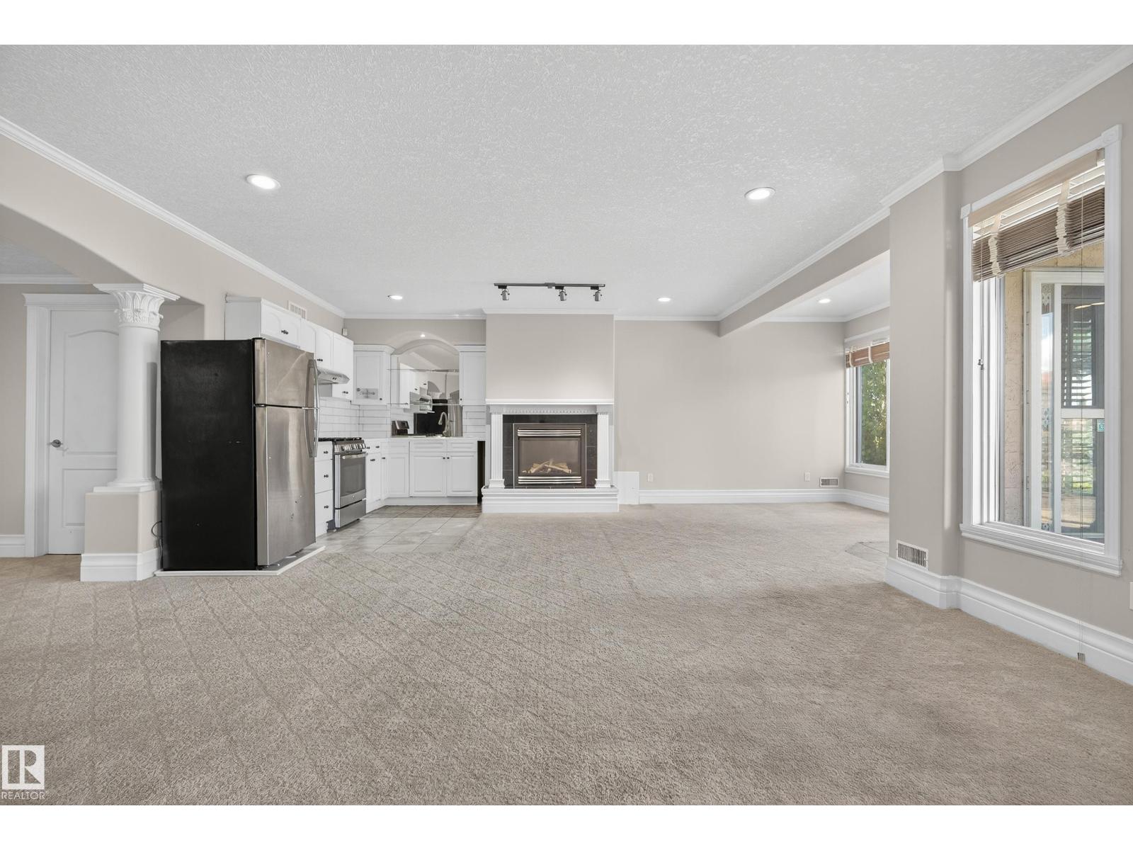Photo 19 of 16103 89 St Nw, Edmonton AB