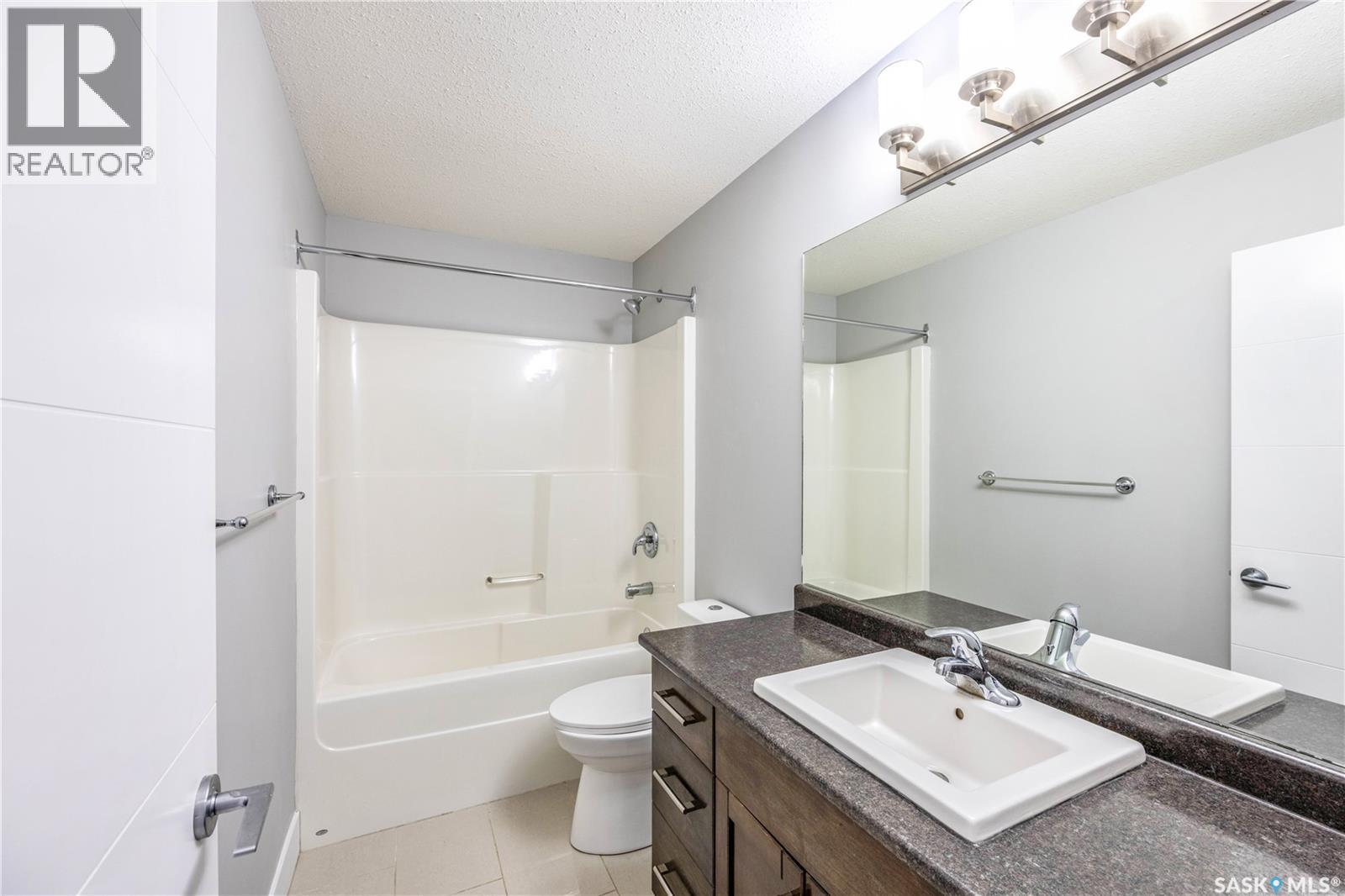 Single Family House Bi-level for Sale in  Marlatte LANE Saskatoon 