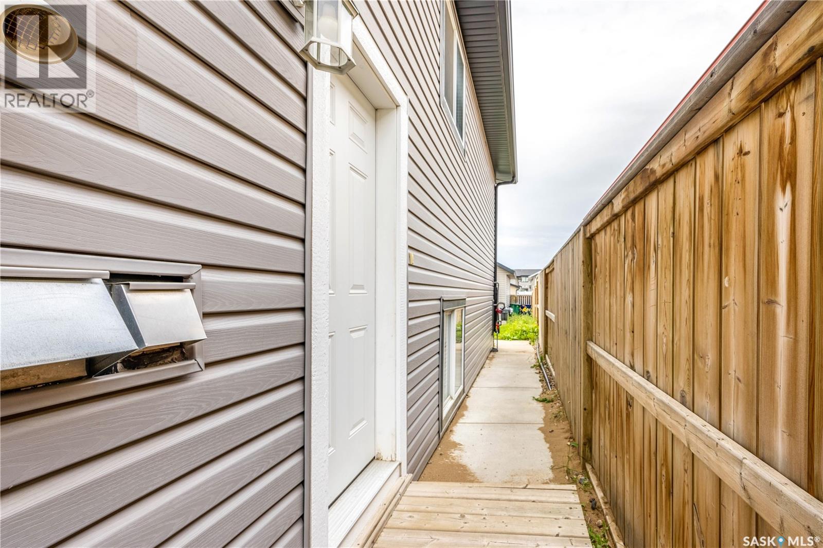 Single Family House Bi-level for Sale in  Marlatte LANE Saskatoon 
