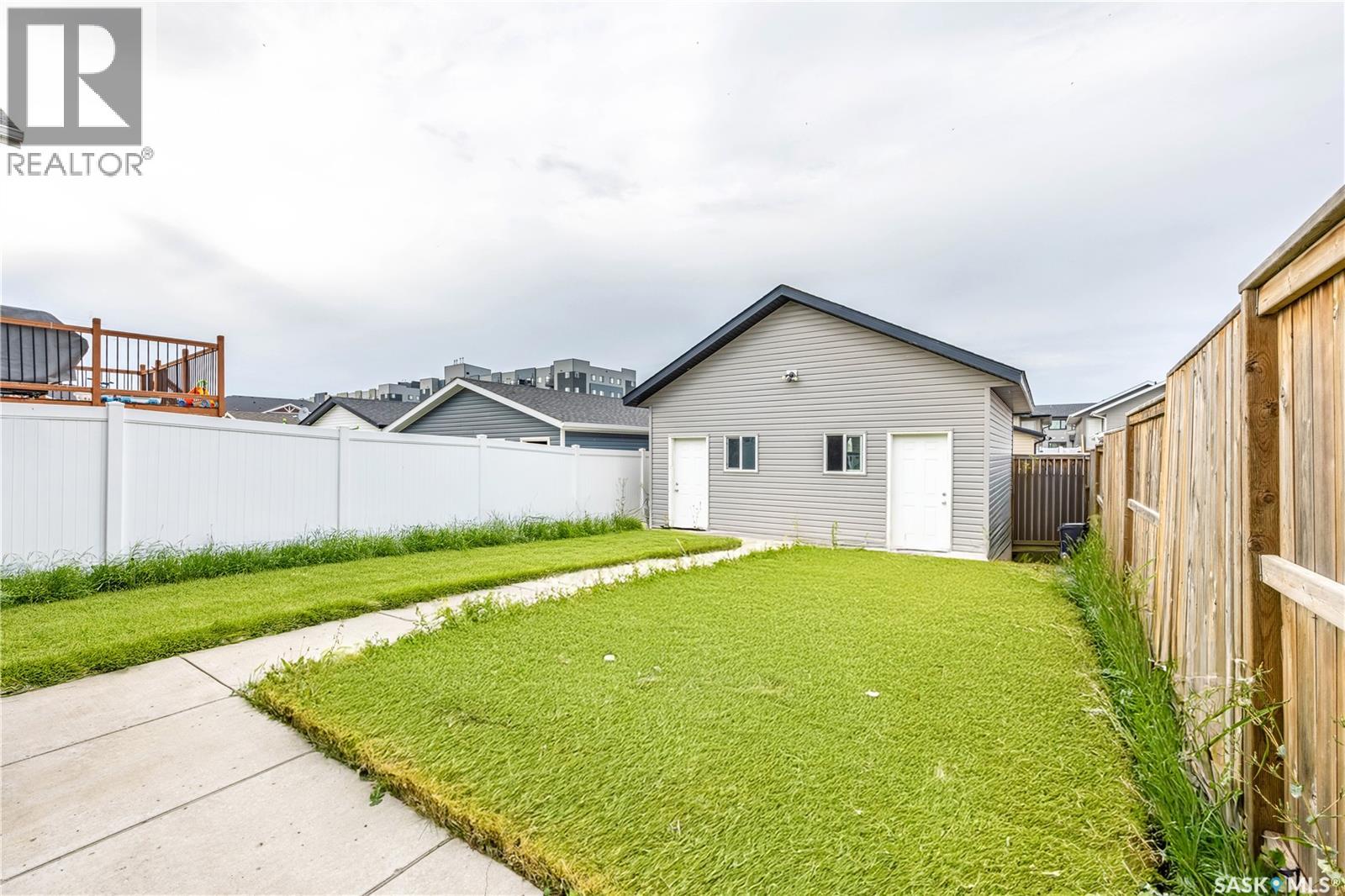 Single Family House Bi-level for Sale in  Marlatte LANE Saskatoon 