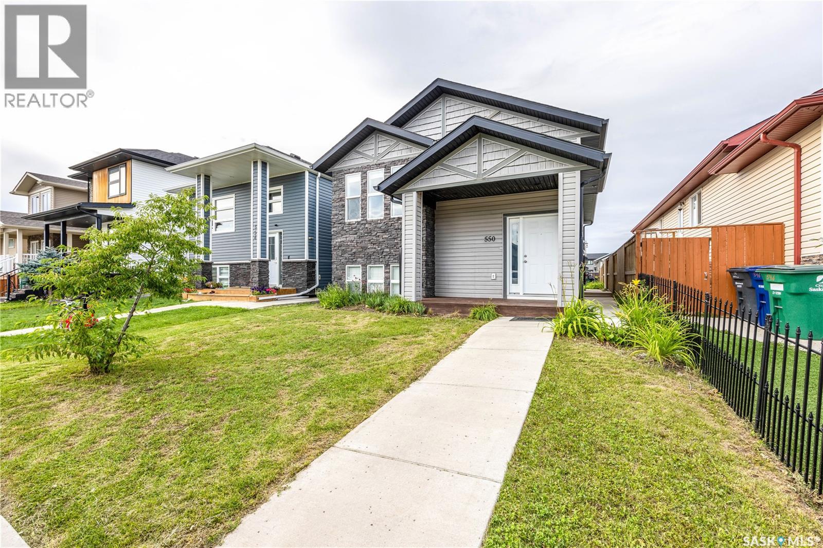Single Family House Bi-level for Sale in  Marlatte LANE Saskatoon 