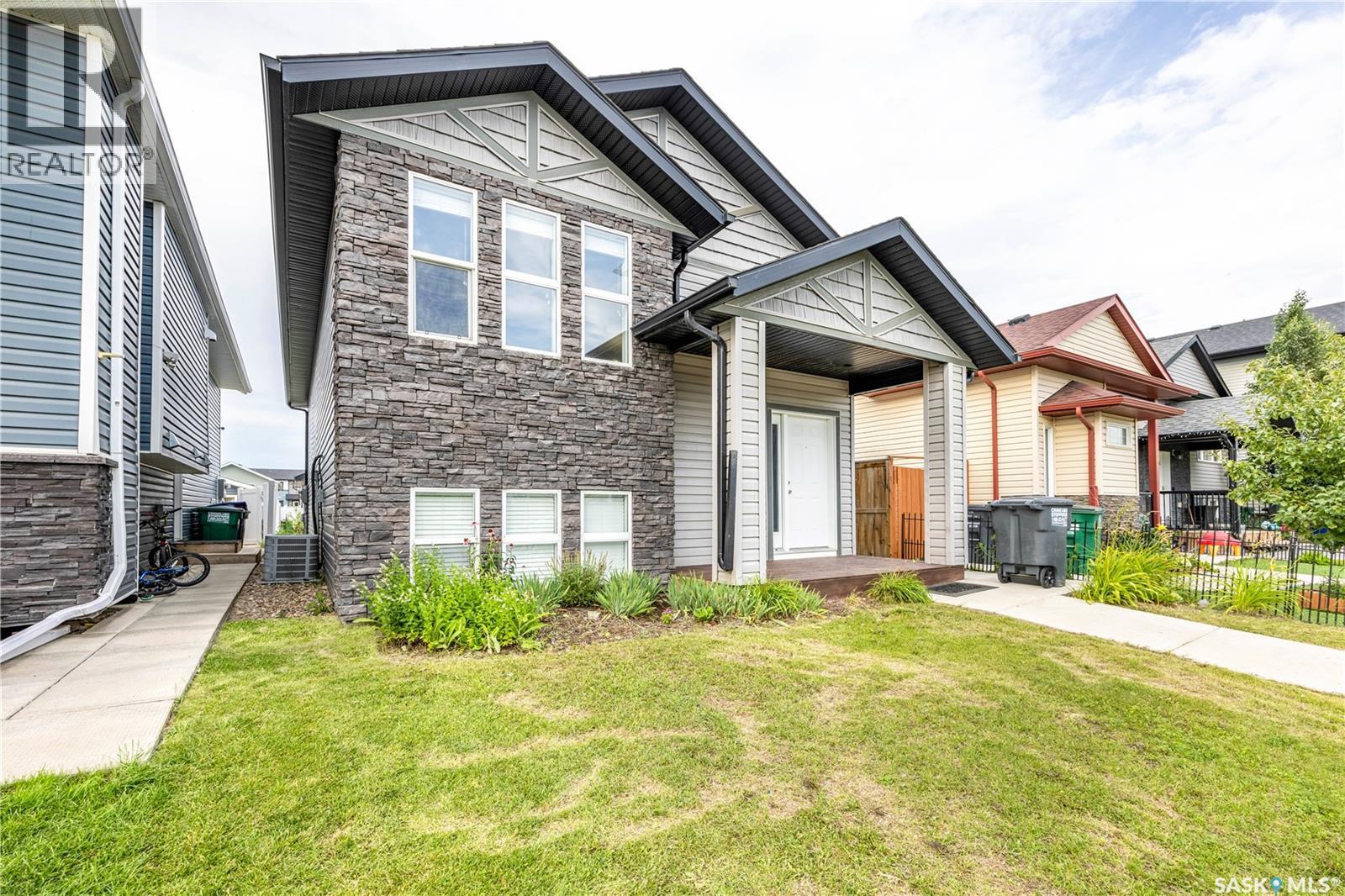 Single Family House Bi-level for Sale in  Marlatte LANE Saskatoon 