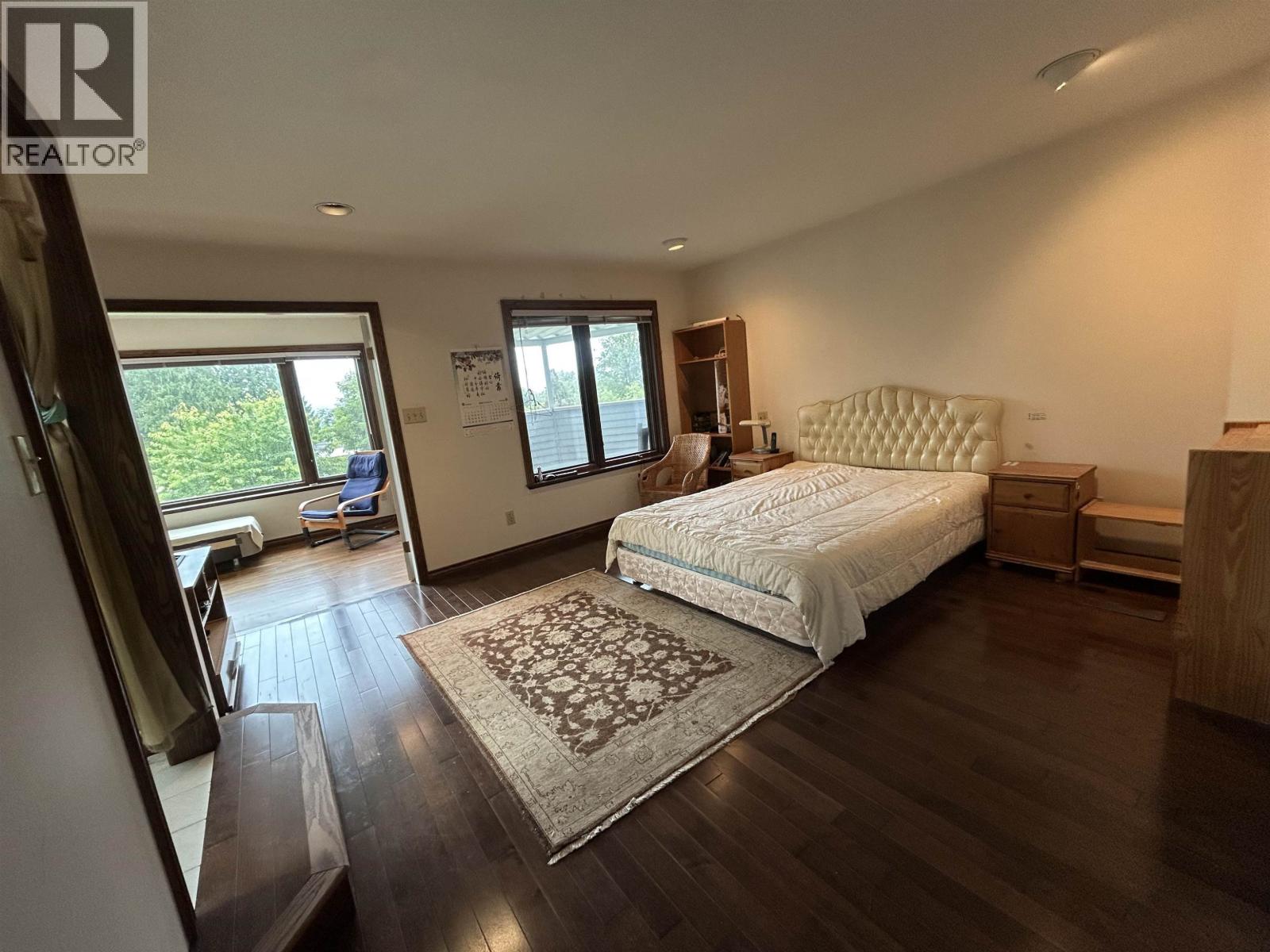 Photo 8 of 7943 Rosewood Street, Burnaby BC