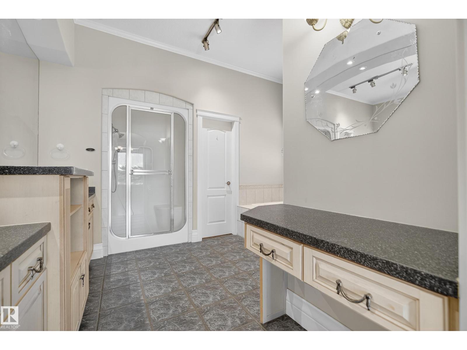 Photo 41 of 16103 89 St Nw, Edmonton AB