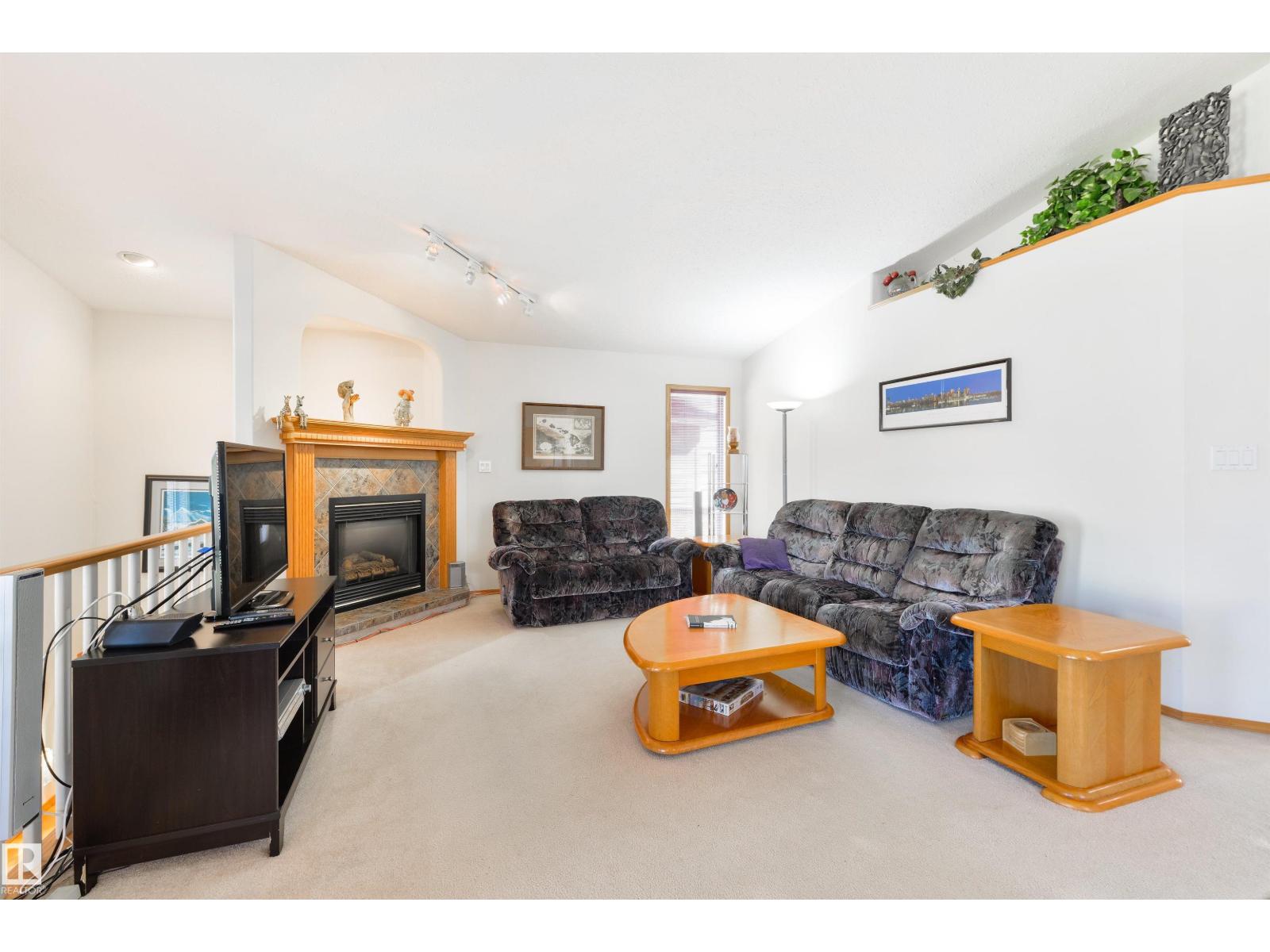 Photo 22 of 610 Bevington Pl Nw, Edmonton AB