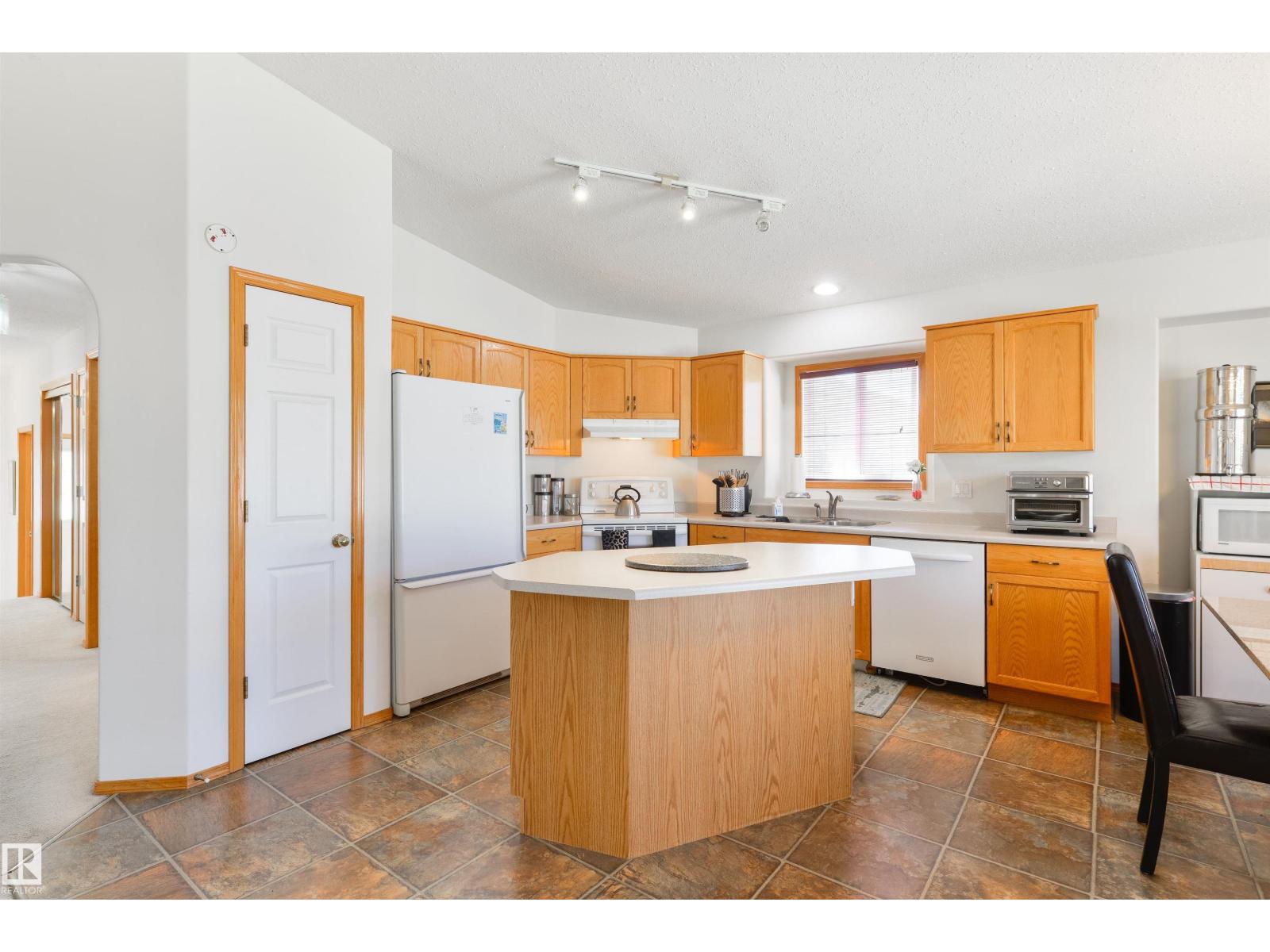 Photo 26 of 610 Bevington Pl Nw, Edmonton AB